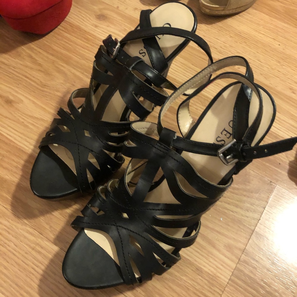 Stroppy guess heels